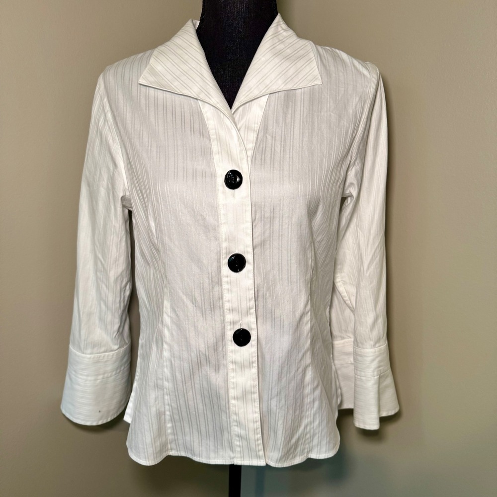 Foxcroft Womens White Textured Stripe Button Up Blouse Fitted 3/4 Sleeve Size 6